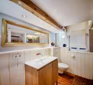 freistehendes reetgedecktes Bootshaus in Goldberg 