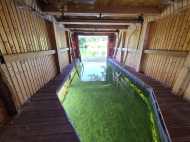 Einzelnstehendes Bootshaus mit 3 Bootsboxen